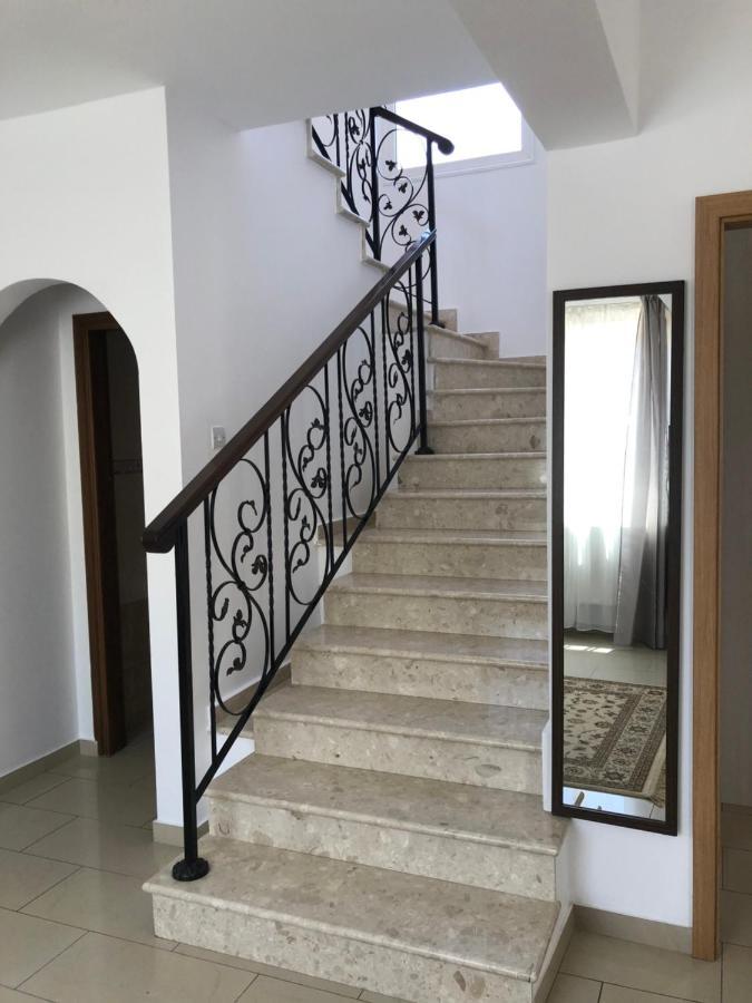 Villa Andy-350 M From The Beach ลาร์นาคา ภายนอก รูปภาพ