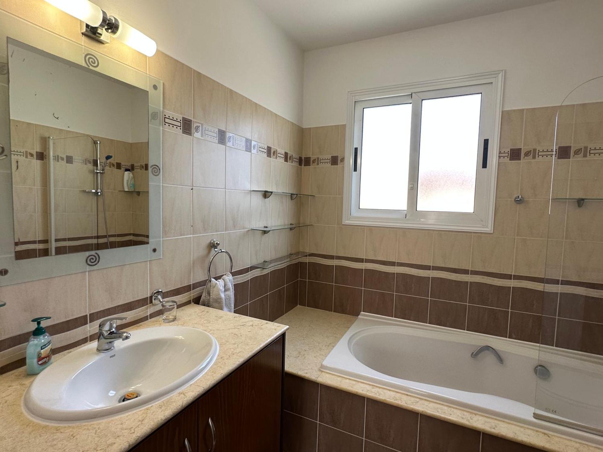 Villa Andy-350 M From The Beach ลาร์นาคา ภายนอก รูปภาพ