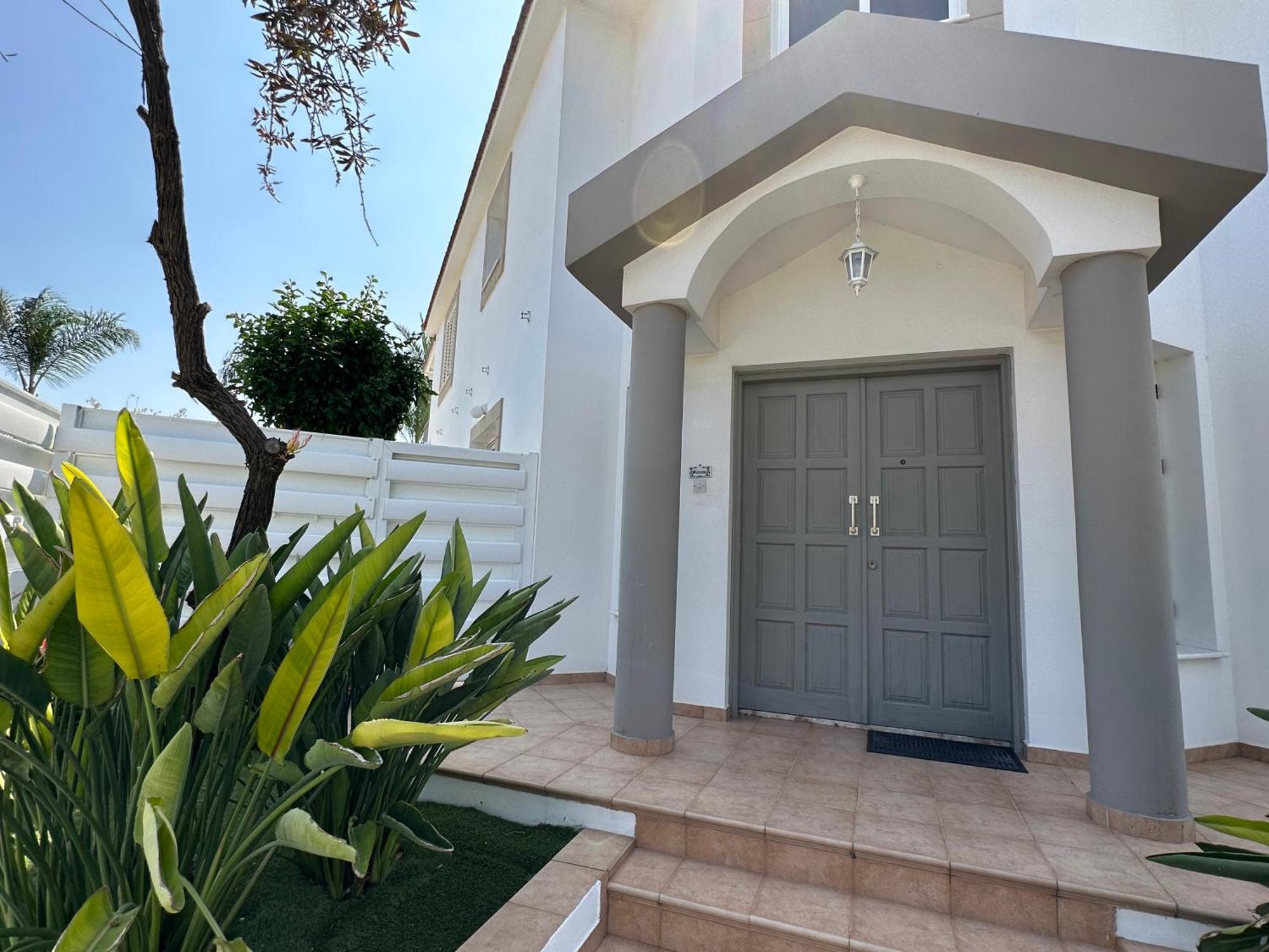 Villa Andy-350 M From The Beach ลาร์นาคา ภายนอก รูปภาพ